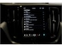 Volvo XC60 2.0 T6 AWD 293kW/399pk Aut8 Plug-in hybrid Ultra Dark PANORAMADAK + HARMAN/KARDON + EL.TREKHAAK + ADAPT.CRUISE + HEAD-UP + STOELVERWARMING V&A + STUURVERWARMING + GOOGLE DASH + 360 CAMERA + BLIS + CTA + PARKSENSOREN + 21" LM-VELGEN!!