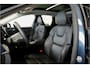 Volvo XC60 2.0 T6 AWD 293kW/399pk Aut8 Plug-in hybrid Ultra Dark PANORAMADAK + HARMAN/KARDON + EL.TREKHAAK + ADAPT.CRUISE + HEAD-UP + STOELVERWARMING V&A + STUURVERWARMING + GOOGLE DASH + 360 CAMERA + BLIS + CTA + PARKSENSOREN + 21" LM-VELGEN!!