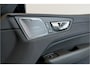 Volvo XC60 2.0 T6 AWD 293kW/399pk Aut8 Plug-in hybrid Ultra Dark PANORAMADAK + HARMAN/KARDON + EL.TREKHAAK + ADAPT.CRUISE + HEAD-UP + STOELVERWARMING V&A + STUURVERWARMING + GOOGLE DASH + 360 CAMERA + BLIS + CTA + PARKSENSOREN + 21" LM-VELGEN!!