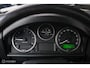 Land Rover Defender 2.4 TD 90 | 4 pers | Adventure Stoelen | Airco | Stoelverwarming | Leder | Snorkel | Voorruitverwarming |