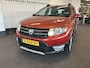 Dacia Sandero 0.9 TCe Stepway Lauréate Hoge instap | Lederen bekleding | Cruise control | Apple carplay | Navigatie | Airco | Nederlands geleverd