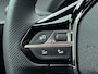 Peugeot e-208 EV GT Avantage 51 kWh | Navigatie | Achteruitrijcamera | Parkeersensoren Voor en Achter | Alcantara Bekleding | Verwarmde Sportstoelen | Full-LED Koplampen | Dodehoek Detectie | Adaptieve Cruise Control | 17" Lichtmetalen Velgen | Apple Carplay/Android Auto |