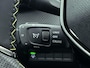 Peugeot e-208 EV GT Avantage 51 kWh | Navigatie | Achteruitrijcamera | Parkeersensoren Voor en Achter | Alcantara Bekleding | Verwarmde Sportstoelen | Full-LED Koplampen | Dodehoek Detectie | Adaptieve Cruise Control | 17" Lichtmetalen Velgen | Apple Carplay/Android Auto |