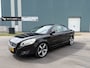 Volvo C70 Convertible 2.4i Intro Edition Automaat 170 PK. Droomauto !!! Zeer goed onderhouden !! Alle keuringen toegestaan ! Distributieriem en waterpomp vervangen in oktober 2022.