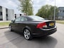 Volvo C70 Convertible 2.4i Intro Edition Automaat 170 PK. Droomauto !!! Zeer goed onderhouden !! Alle keuringen toegestaan ! Distributieriem en waterpomp vervangen in oktober 2022.