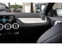 Mercedes-Benz GLA 250 e AMG Line | Sfeerverlichting | Leder | Keyless | Apple CarPlay | Night Pakket | Cruise Control | Stoelverwarming | Zwarte hemel | LED | Dealer onderhouden |