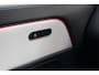 Mercedes-Benz GLA 250 e AMG Line | Sfeerverlichting | Leder | Keyless | Apple CarPlay | Night Pakket | Cruise Control | Stoelverwarming | Zwarte hemel | LED | Dealer onderhouden |