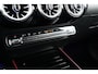 Mercedes-Benz GLA 250 e AMG Line | Sfeerverlichting | Leder | Keyless | Apple CarPlay | Night Pakket | Cruise Control | Stoelverwarming | Zwarte hemel | LED | Dealer onderhouden |