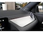 Mercedes-Benz GLA 250 e AMG Line | Sfeerverlichting | Leder | Keyless | Apple CarPlay | Night Pakket | Cruise Control | Stoelverwarming | Zwarte hemel | LED | Dealer onderhouden |