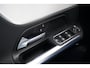 Mercedes-Benz GLA 250 e AMG Line | Sfeerverlichting | Leder | Keyless | Apple CarPlay | Night Pakket | Cruise Control | Stoelverwarming | Zwarte hemel | LED | Dealer onderhouden |