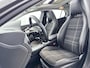 Mercedes-Benz GLA 250 Ambition | 18" | Panoramadak | Leder/Stof | Trekhaak Inklapbaar | Elektr. verst. Sportstoelen | Elektr. Achterklep | BLIS | Xenon | Stoelverwarming |