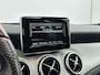 Mercedes-Benz GLA 250 Ambition | 18" | Panoramadak | Leder/Stof | Trekhaak Inklapbaar | Elektr. verst. Sportstoelen | Elektr. Achterklep | BLIS | Xenon | Stoelverwarming |