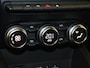 Renault Captur 1.6 E-Tech Plug-in Hybrid 160 Intens | Camera | PDC Voor + Achter | 9,3" Full-Map Navigatie i.c.m. 10,1" Digitaal Instrumentenpaneel | LED Pure Vision | Climate Control | Cruise Control & Snelheidsbegrenzer | Apple Carplay & Android Auto