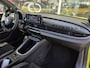 Fiat Abarth 600e Scorpionissima 54 kWh | Apple-Android | Sportstoelen | Parkeercamera