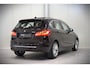 BMW 2-Serie Active Tourer 218i High Executive Luxury Line | Panoramadak | Stoelverwarming | Head-Up Display | Parkeersensoren | Navigatie | Trekhaak | Cruise Control | Climate Control | NAP