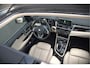 BMW 2-Serie Active Tourer 218i High Executive Luxury Line | Panoramadak | Stoelverwarming | Head-Up Display | Parkeersensoren | Navigatie | Trekhaak | Cruise Control | Climate Control | NAP