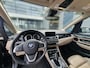 BMW 2-Serie Active Tourer 218i High Executive Luxury Line | Panoramadak | Stoelverwarming | Head-Up Display | Parkeersensoren | Navigatie | Trekhaak | Cruise Control | Climate Control | NAP