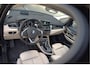 BMW 2-Serie Active Tourer 218i High Executive Luxury Line | Panoramadak | Stoelverwarming | Head-Up Display | Parkeersensoren | Navigatie | Trekhaak | Cruise Control | Climate Control | NAP