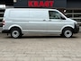 Volkswagen Transporter 2.0 TDI L2H1 140PK! |airco|cruise|trekhaak|zes versnellingen|handsfree|radio|drie zitplaatsen