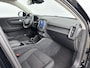 Volvo XC40 B3 Essential | 17" | Google | Adaptieve Cruise | BLIS | Parkeercamera | Getint glas | Parkeersensoren V+A | DAB | LED | Climate Control | Elektr. inkl. Spiegels | Regensensor