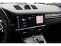 Porsche Cayenne Coupé 3.0 E-Hybrid / Panoramadak / 360Camera / Achterasbesturing / Carbon intr. / 22'' / Sportdesign+Chrono / Bose / Adaptieve Stoelen / Luchtvering / Dodehoek / DAB / ACC