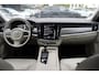 Volvo V90 2.0 D3 Momentum / Trekhaak / Camera / Luchtvering / Leder / 19'' R-design / Navigatie / Virtual Cockpit / Stoelverwarming / DAB / ACC