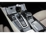 BMW 5-Serie 520i Luxury Edition / NL Auto! / Schuifdak / Leder / Navigatie / Parkeerhulp V+A / 18'' / Stoelverwarming / Schakelpaddels / Cruise Control