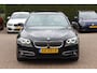 BMW 5-Serie 520i Luxury Edition / NL Auto! / Schuifdak / Leder / Navigatie / Parkeerhulp V+A / 18'' / Stoelverwarming / Schakelpaddels / Cruise Control