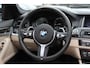 BMW 5-Serie 520i Luxury Edition / NL Auto! / Schuifdak / Leder / Navigatie / Parkeerhulp V+A / 18'' / Stoelverwarming / Schakelpaddels / Cruise Control