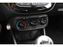 Opel Corsa 1.0 Turbo Color Edition / CarPlay / Parkeerhulp V+A / 17'' / Zwart dak / Getint glas / Cruise Control
