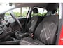 Opel Corsa 1.0 Turbo Color Edition / CarPlay / Parkeerhulp V+A / 17'' / Zwart dak / Getint glas / Cruise Control