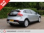 Volvo V40 Cross Country 2.0 T3 Momentum|Trekhaak|Volledig rijklaar|12 maanden BOVAG gara