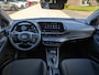 Hyundai i20 1.0 T-GDI Prime 48V MHEV // Top uitvoering | BOSE | Stoel- & stuurverwarming | Camera | Interieurverlichting | Two-tone