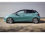 Hyundai i20 1.0 T-GDI Prime 48V MHEV // Top uitvoering | BOSE | Stoel- & stuurverwarming | Camera | Interieurverlichting | Two-tone