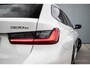 BMW 3-Serie Touring 320e | M-Sport | Pano | HUD | ACC | H/K | Camera | Keyless | Ambiance Lighting