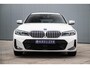 BMW 3-Serie Touring 320e | M-Sport | Pano | HUD | ACC | H/K | Camera | Keyless | Ambiance Lighting