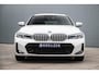 BMW 3-Serie Touring 320e | M-Sport | Pano | HUD | ACC | H/K | Camera | Keyless | Ambiance Lighting