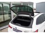 BMW 3-Serie Touring 320e | M-Sport | Pano | HUD | ACC | H/K | Camera | Keyless | Ambiance Lighting
