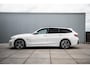 BMW 3-Serie Touring 320e | M-Sport | Pano | HUD | ACC | H/K | Camera | Keyless | Ambiance Lighting