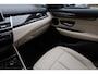 BMW 2-Serie Active Tourer 225xe iPerformance High Executive CAMERA HUD MEMORY LEER NAVI 2xPDC LMV CRUISE LED STOELVERWARMING 2xELECTRISCH-VERSTELBAAR ZEER-NETJES!!