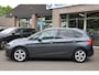 BMW 2-Serie Active Tourer 225xe iPerformance High Executive CAMERA HUD MEMORY LEER NAVI 2xPDC LMV CRUISE LED STOELVERWARMING 2xELECTRISCH-VERSTELBAAR ZEER-NETJES!!