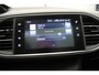 Peugeot 308 SW 1.2 e-THP Blue Lease Executive met trekhaak en panoramadak