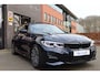 BMW 3-Serie Touring 330e M-Sport Shadow Line Pano/Laser LED/Leder/360/Keyless/Headup/ACC/Dodehoek