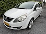 Opel Corsa 1.4-16V Color Edition | Airco | LMV | Sportstoelen | Elekt. Ramen | Privacy Glass | APK tot 29-03-2027!
