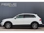 Volkswagen Tiguan 1.4 TSI Connected Series | Trekhaak | Panoramadak | Stoelverwarming | Apple Carplay / Android Auto | DAB+ radio