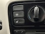 Volkswagen Up! 1.0 high up! | Parkeersensren | Nieuwe apk + 4 banden | Stoelverwarming | Airco | Navigatie | Leder pakket