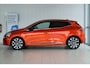 Renault Clio 1.6 E-Tech Hybrid 140 Intens | Cruise Control | 360 Camera | Trekhaak | Navi | Carplay | Climate | LED | 17 Inch | Keyless