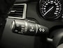 Land Rover Discovery Sport 2.0 TD4 SE Climate / Cruise / Navi / Trekhaak / Camera / Stoelverw / Extra winterset op velg