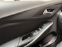Opel Grandland X 1.2 Turbo Sport Automaat (APPLE CARPLAY, GROOT NAVI, CLIMATE, STUUR/STOELVERWARMING, SPORTSTOELEN, PARKEERSENSOREN, GETINT GLAS, CRUISE, NIEUWSTAAT)