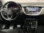 Opel Grandland X 1.2 Turbo Sport Automaat (APPLE CARPLAY, GROOT NAVI, CLIMATE, STUUR/STOELVERWARMING, SPORTSTOELEN, PARKEERSENSOREN, GETINT GLAS, CRUISE, NIEUWSTAAT)